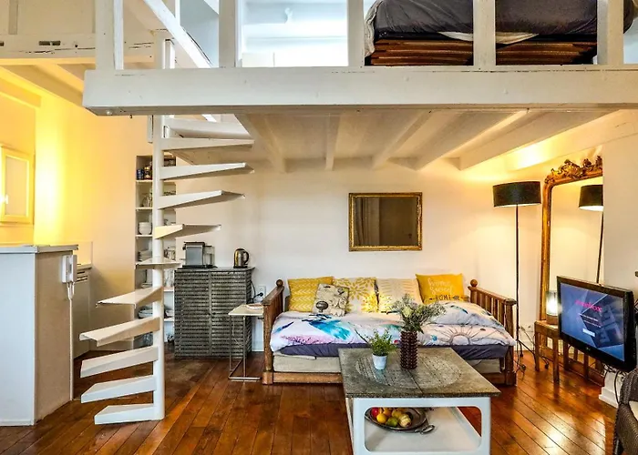 08 Grand Loft Near Notre Dame